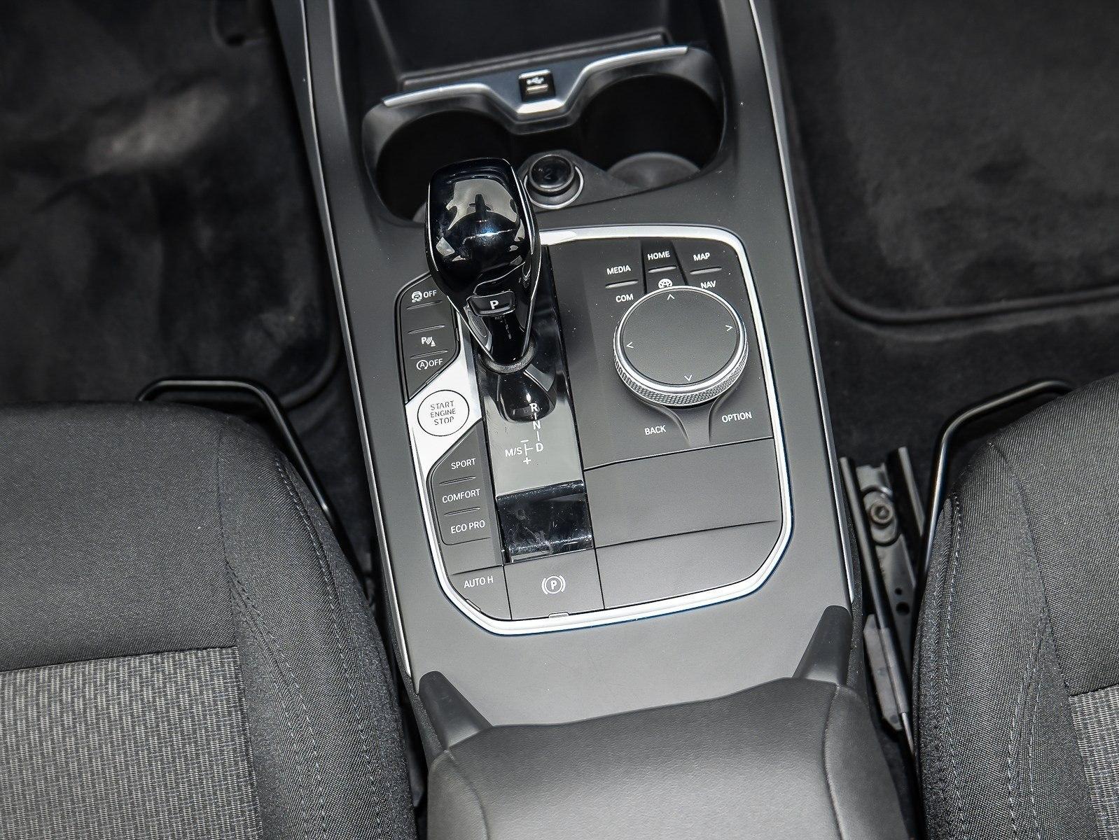 BMW 118 i NAVI LED PDC V+H DAB Tempomat Sitzheiz., миниатюра 19