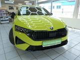 Skoda Octavia Combi RS 2.0 TSI 265 PS / LED/SHZ/CAM/AK - mit Benzin-Antrieb: Berganfahrassistent, Kombi