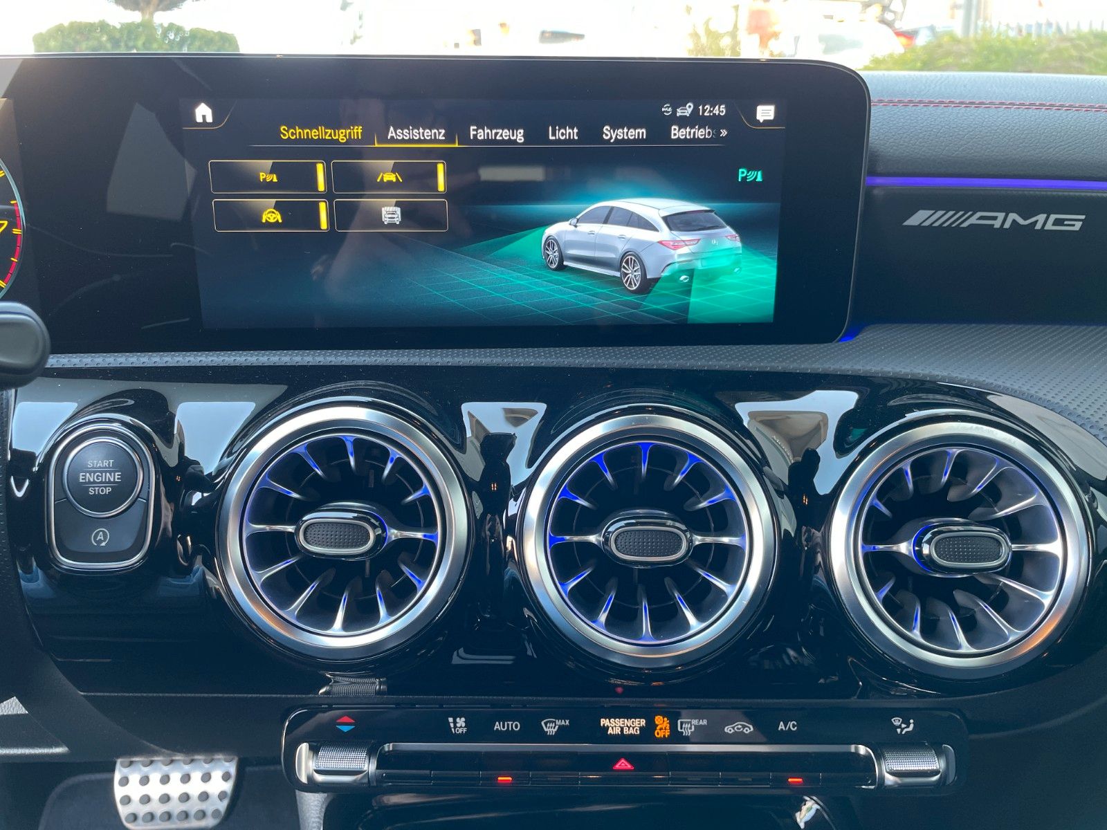 Fahrzeugabbildung Mercedes-Benz CLA 35 AMG 4M SB R-Kamera+Distr+Memory+Aero+MBea