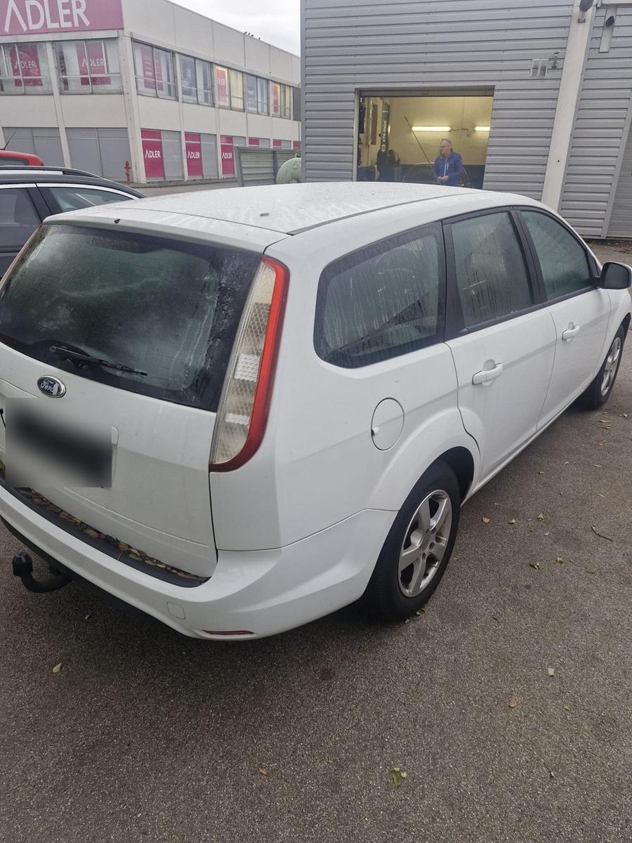 Ford Focus 2008 — engine 101 HP (74kW)
