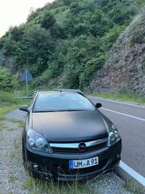 Opel Astra Endless Summer 1.8 Automatik Endless S... - Opel Astra mit Benzin-Antrieb: Cabrio, Automatik