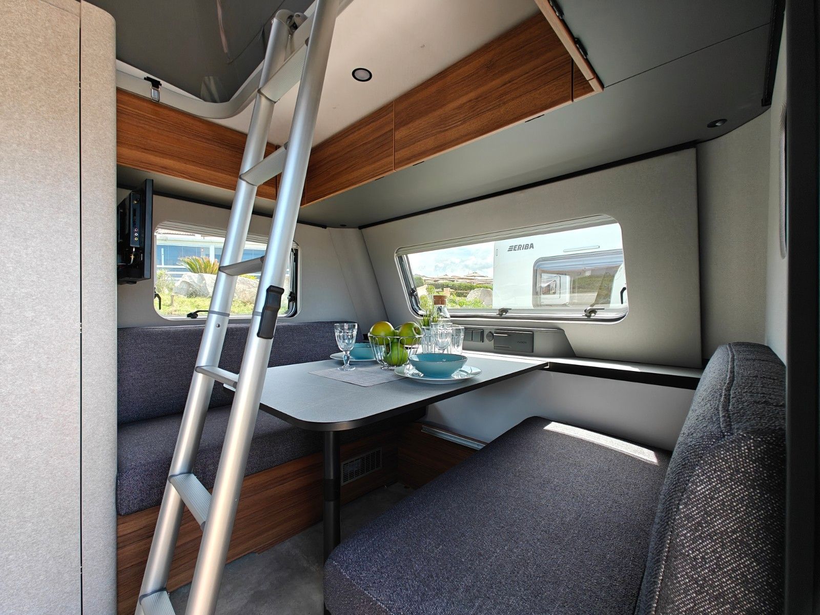 Fahrzeugabbildung HYMER / ERIBA / HYMERCAR Feeling 425 2026