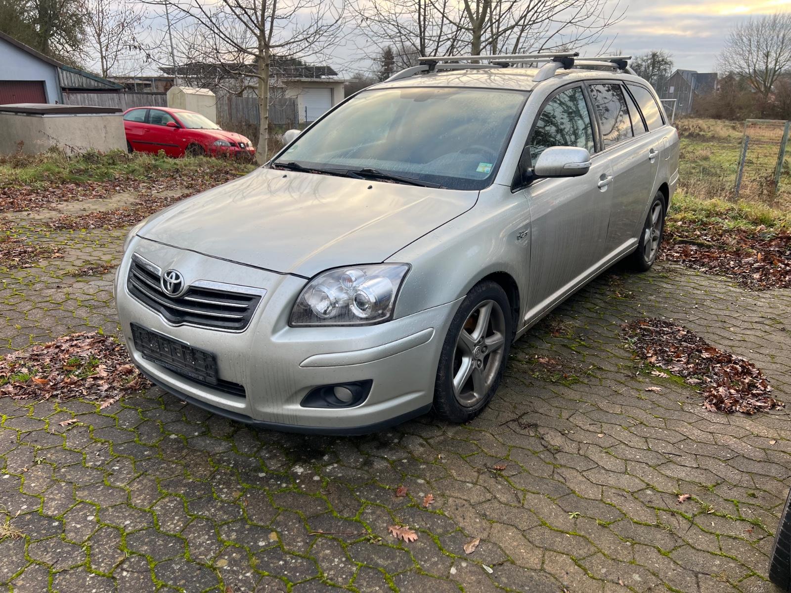 Toyota Avensis Kombi 2.2 D-CAT Sol