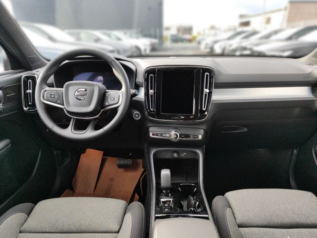 VOLVO XC 40 (Bild 17 von Array)