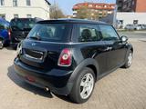 MINI ONE 1.4 SHZG KLIMA ALU LEDER TÜV 06/27 - MINI ONE: Coupe