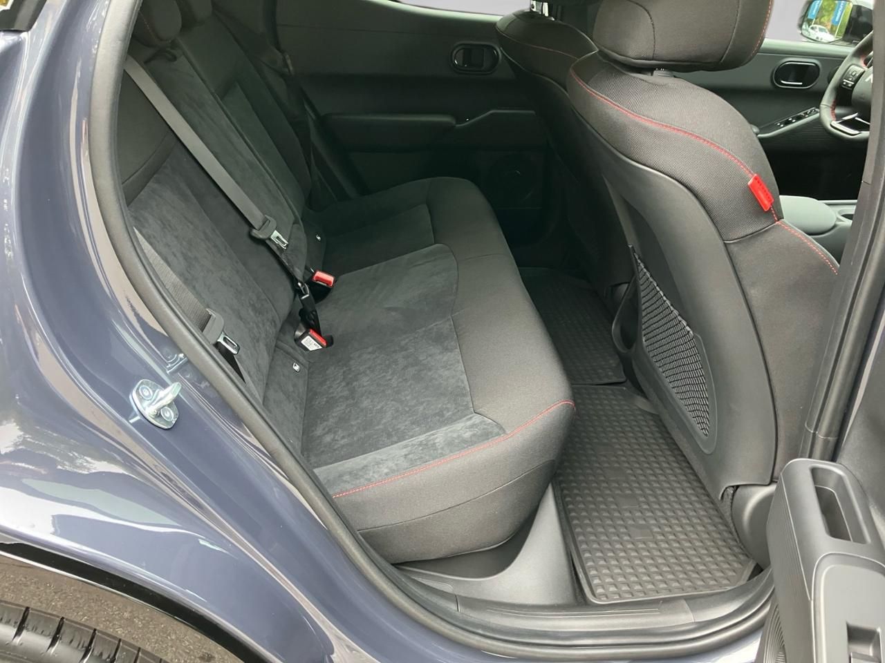 Fahrzeugabbildung Hyundai IONIQ 3 (MY27) 61 kWh (135 PS) 2WD N Line SHZ*LH