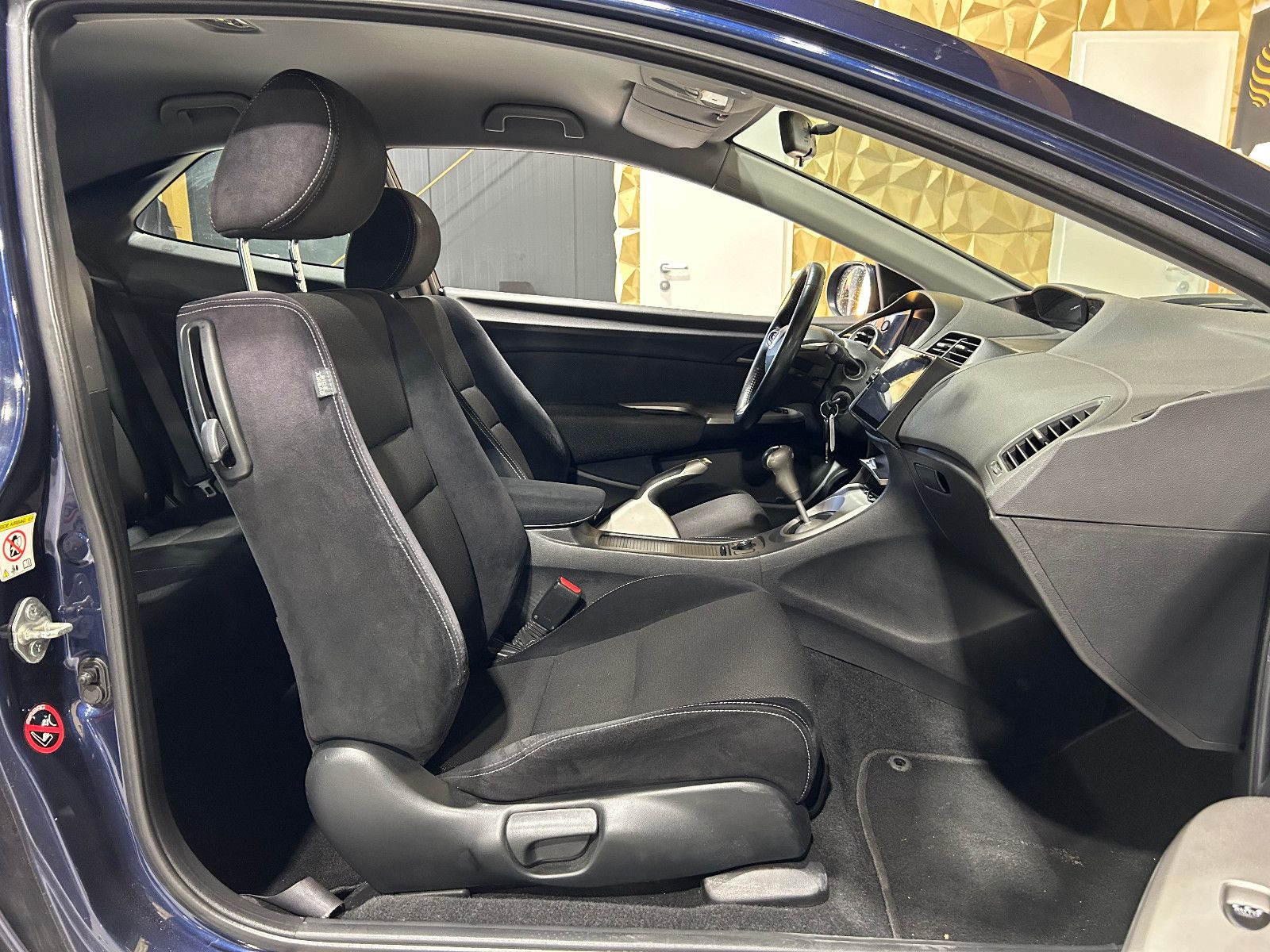 Fahrzeugabbildung Honda Civic Lim. 3-trg. 2.2 i-CTDi Type S/KLIMA/NAVI/