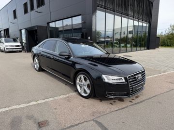 Audi A8 - 2