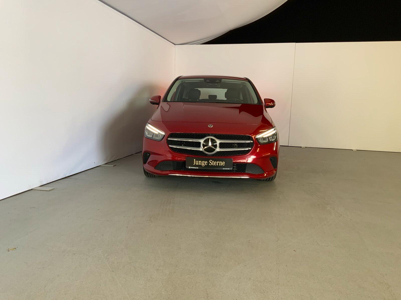 Mercedes-Benz B 200 4M Progressive Standh 360° AHK DISTRONIC