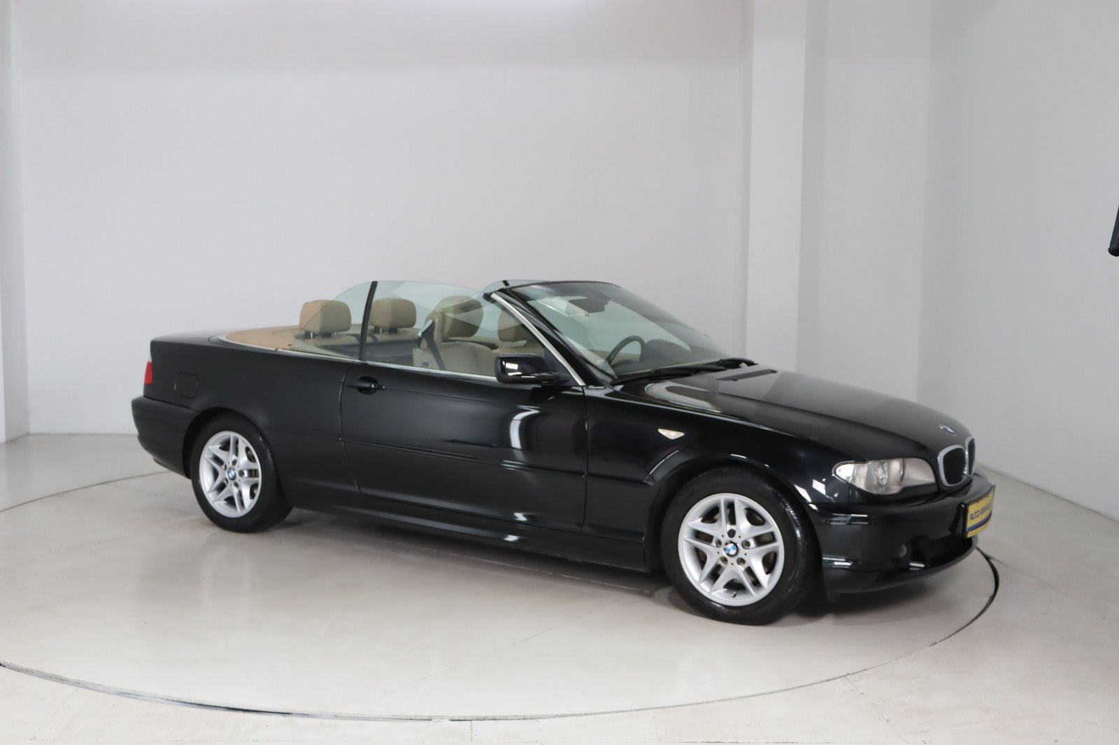 Fahrzeugabbildung BMW 325 Ci * Navi * Xenon * Memory * Leder