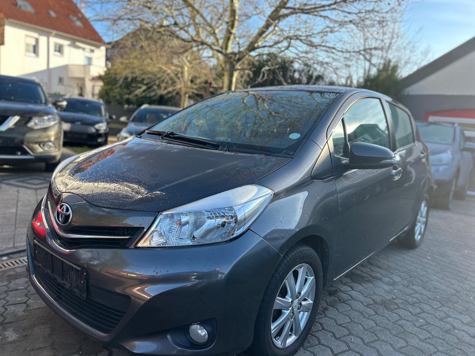 Toyota Yaris Life ** 85.000KM**