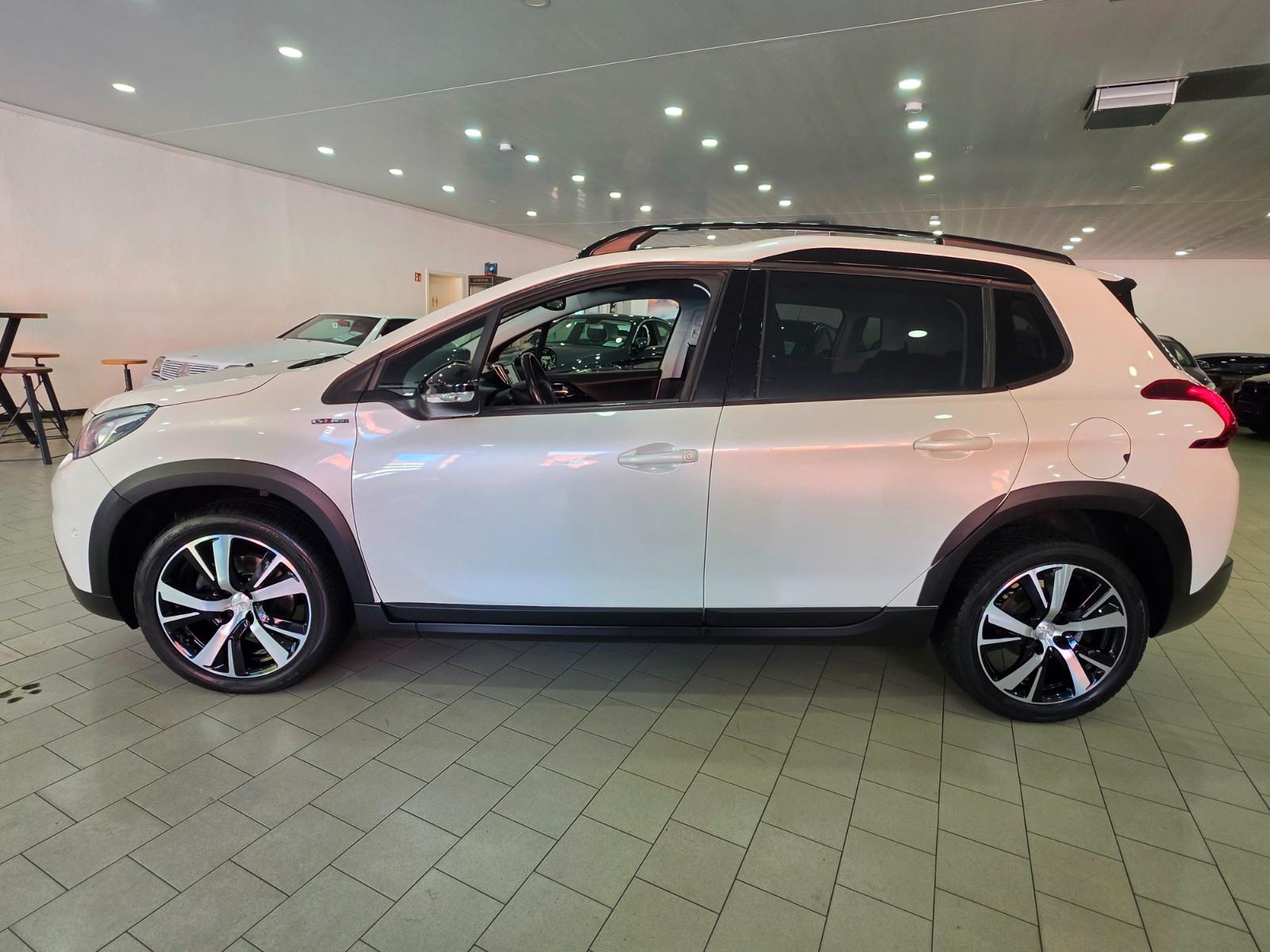 Peugeot 2008 Allure GT Automatik 1.Hand Panorama