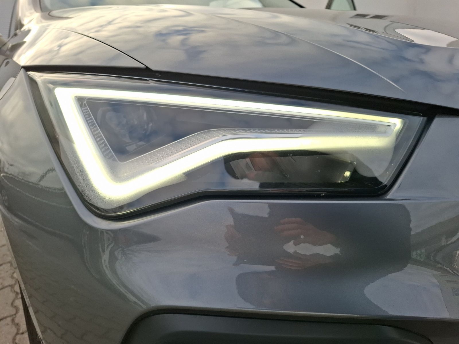 Fahrzeugabbildung SEAT Ateca TDI Style Fahrschule LED ACC AHK NAVI