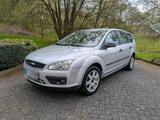 Ford Focus MK2 Kombi TÜV NEU 02/28 - Ford Focus aus 2005: 2.0