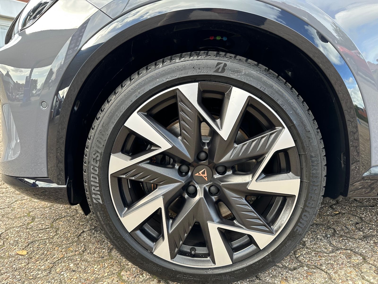 Fahrzeugabbildung CUPRA Formentor VZ 2.0 TSI DSG Navi/ACC/AHK/LED/Shzg.