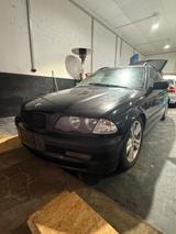 BMW e46 m54 320i 170ps - BMW 320 aus 2000: Kombi, 320i