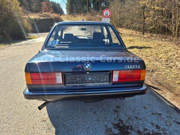 BMW 318 - 4