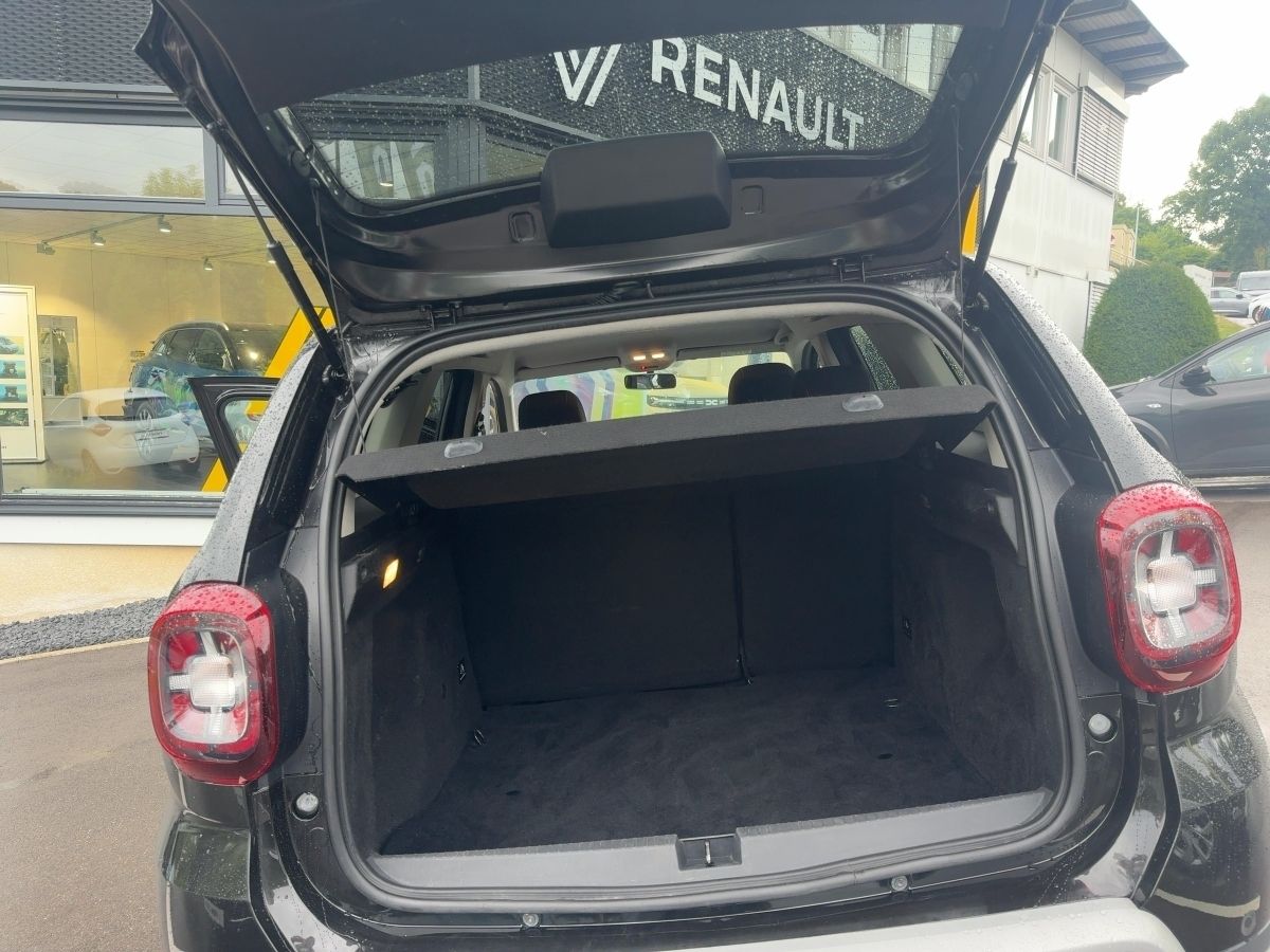 Fahrzeugabbildung Dacia Duster Adventure TCe 150 *leichter Hagelschaden*