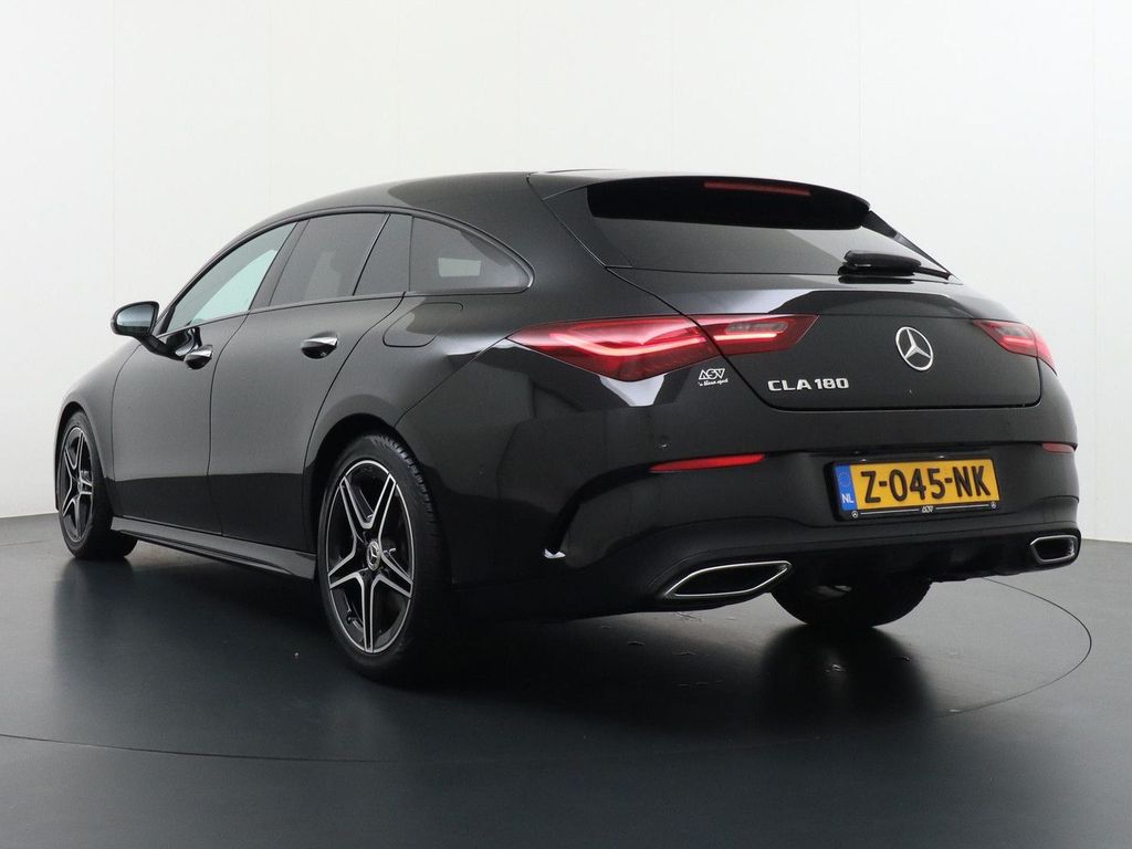 Mercedes-Benz CLA 180 Shooting Brake Star Edition AMG Line