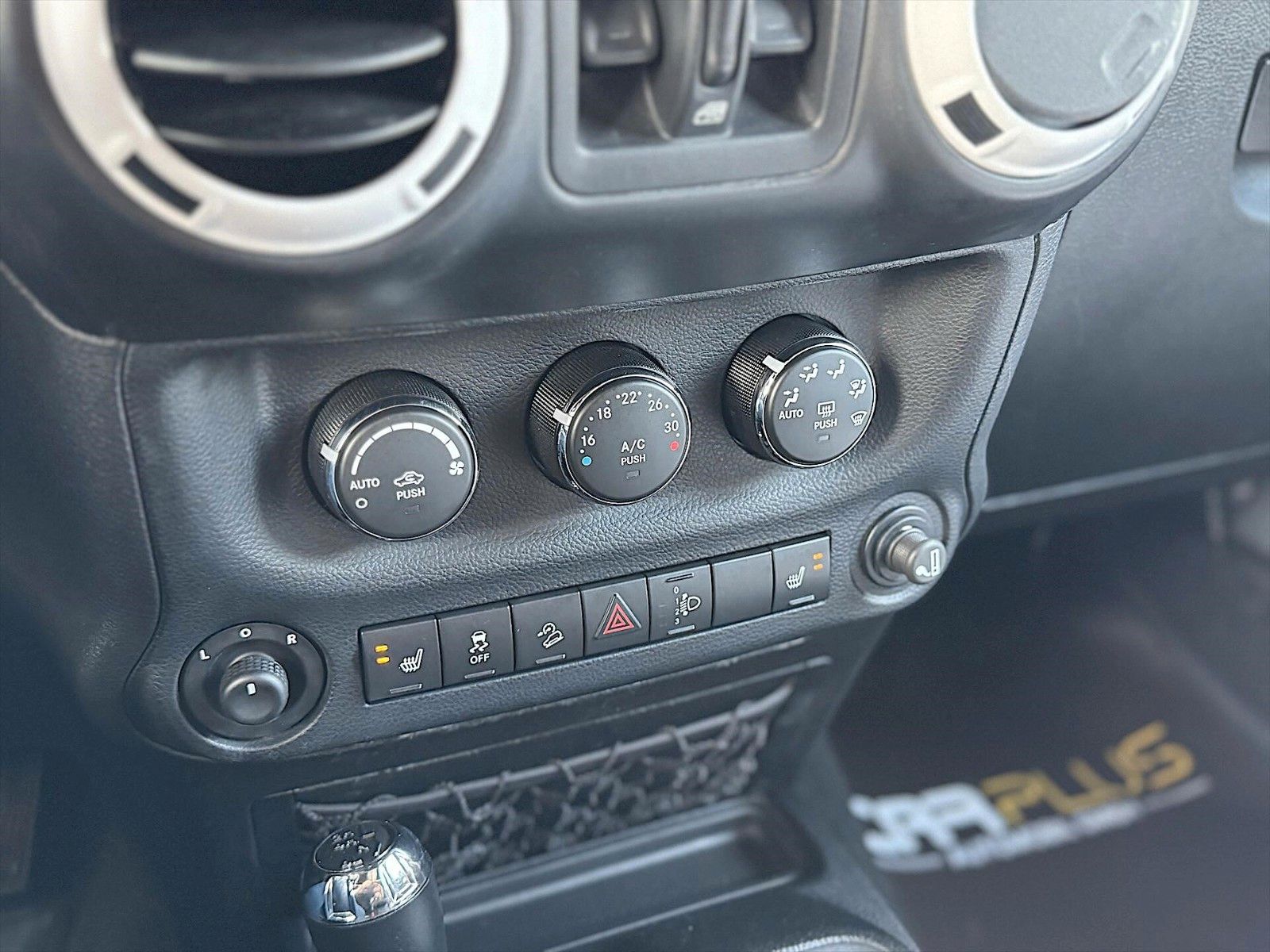 Fahrzeugabbildung Jeep Wrangler 3.6 V6 4x4 Unlimited Polar *LED*Hardtop