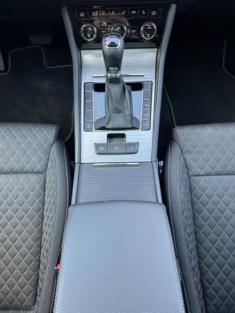 Skoda Superb Combi 2.0 TDI DSG NAV+LED+ACC+PANORAMA, миниатюра 17