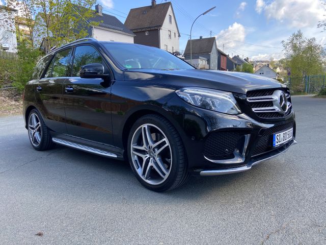 Mercedes-Benz GLE 500 AMG Line -4Matic MB Garantie NP 124.000€