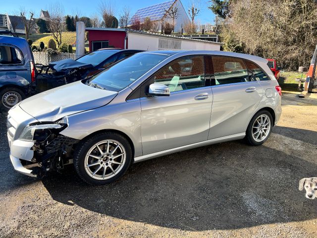 Mercedes-Benz B -Klasse B 220 CDI /Automatic