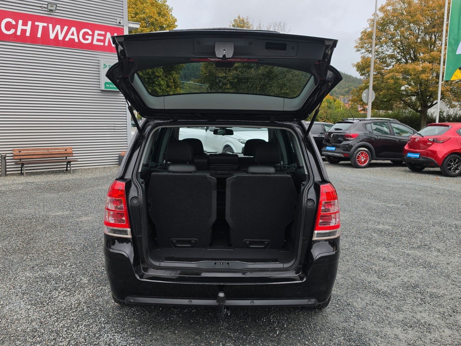 Fahrzeugabbildung Opel Zafira B Innovation "110 Jahre" 7-Sitzer 1.Hand