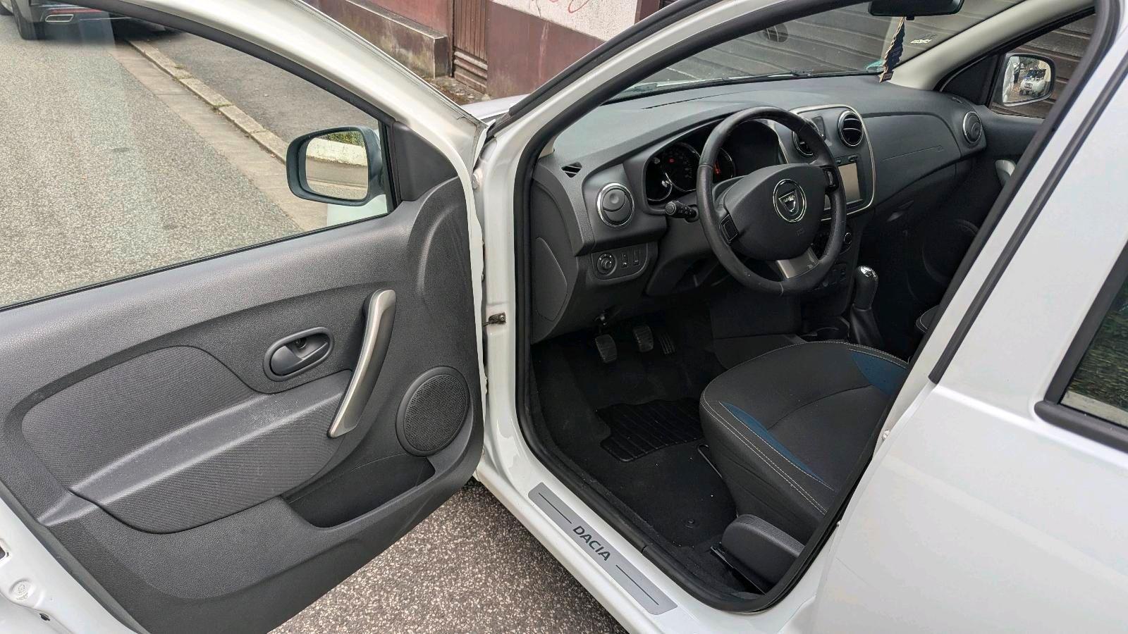 Dacia Logan 2015 — photo 5