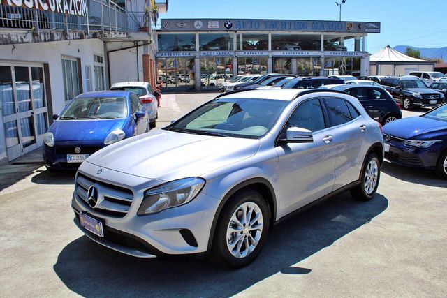 MERCEDES-BENZ MERCEDES - Classe GLA - GLA 180 d Premium