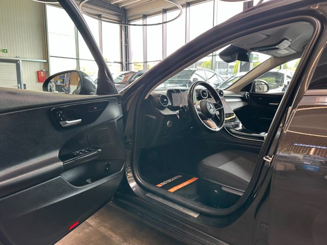 MYAUTOCENTER – Gebraucht- und Jahreswagen mit Werkstattservice in Pfaffenhofen Mercedes-Benz C 200 *VOLLDIGITAL*KEYLESS*2-ZONEN*ACC*NAVI*