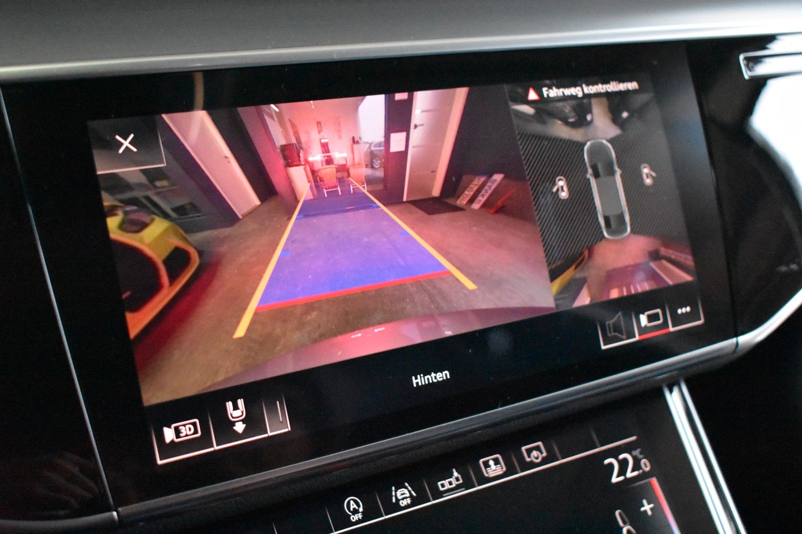 Fahrzeugabbildung Audi A8 55 TFSI quattro Matrix Softc. Standh.1.Hand