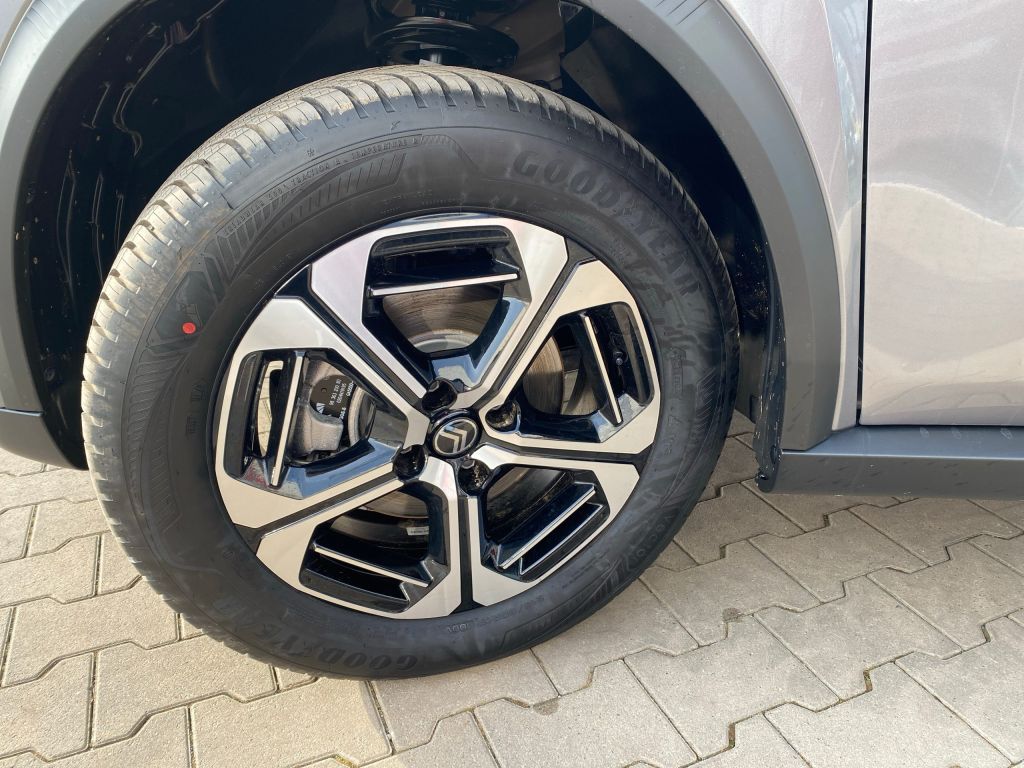 Fahrzeugabbildung Citroën C3 Aircross *Automatik* 145 MAX *Ganzjahresreife
