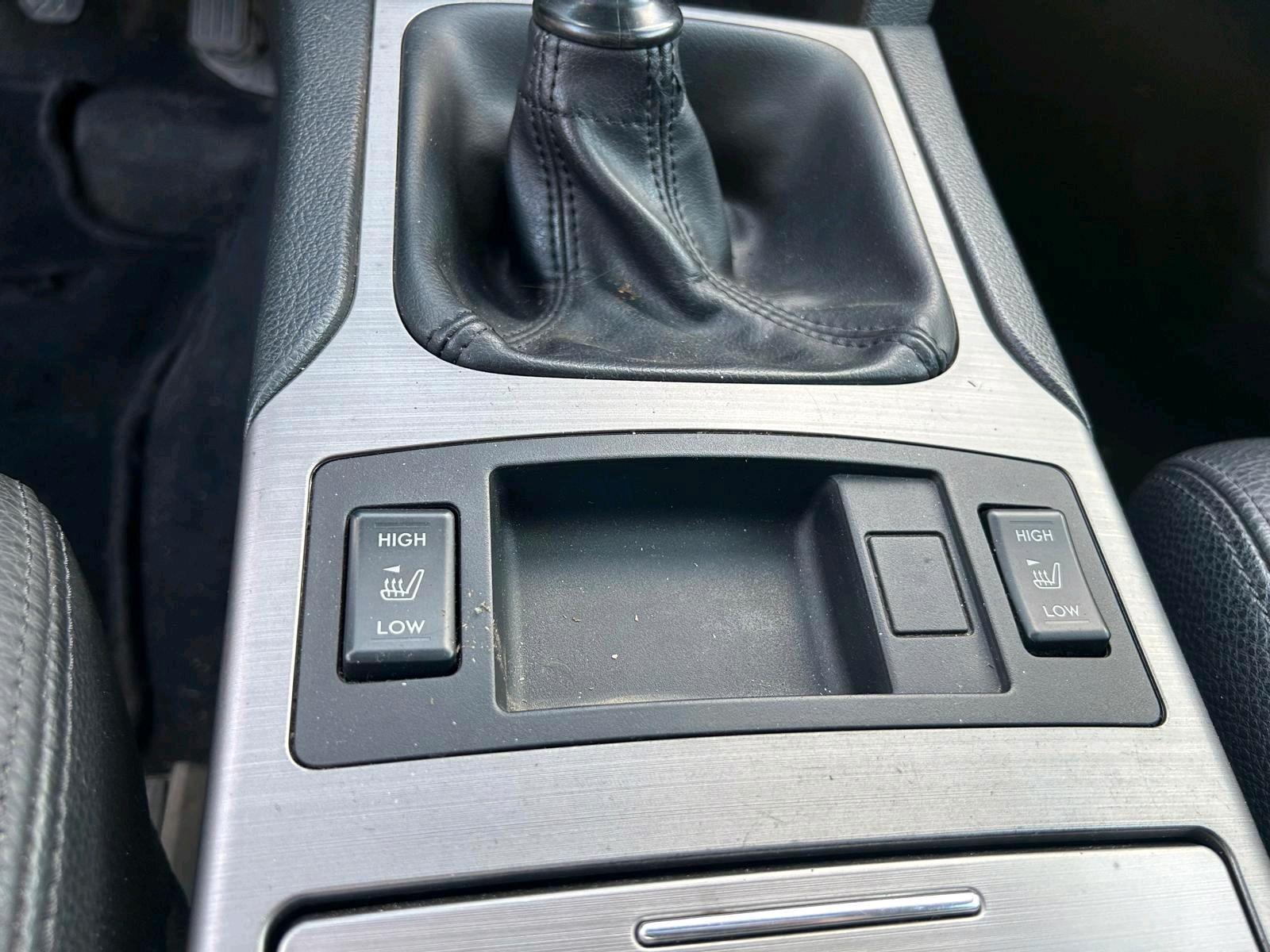 Subaru Legacy 2010 — photo 13