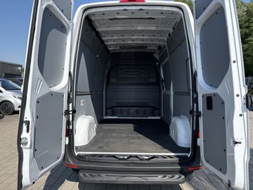 Mercedes Sprinter - 11