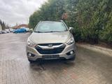 Hyundai IX35  1HD PANORAMA SHZ MFL BLUETOOTH AHK ALU PDC - Hyundai ix35: Blue