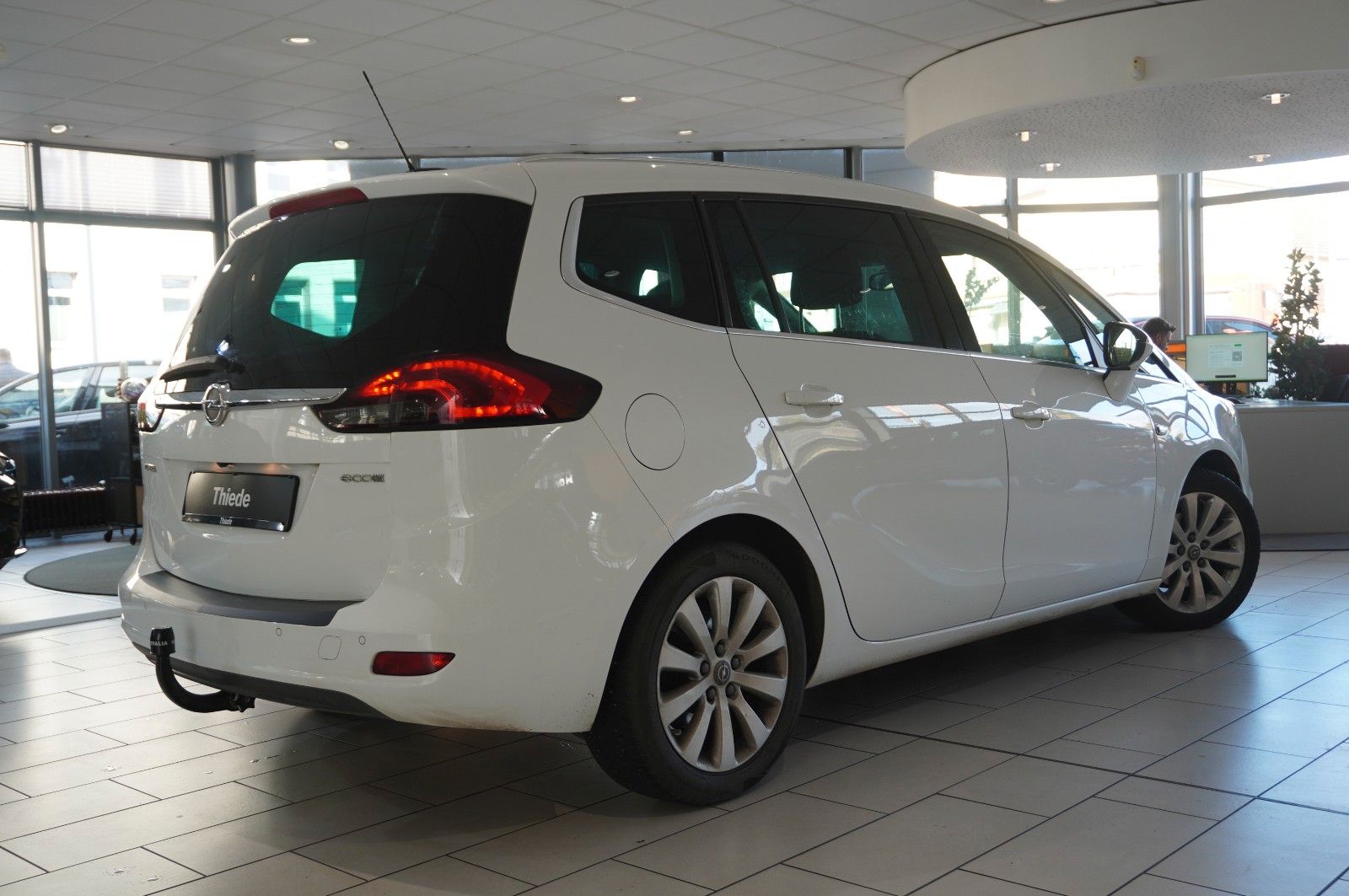 Fahrzeugabbildung Opel Zafira C 1.4T INNOV. 7-SITZ NAVI/LED/KAMERA/AHK