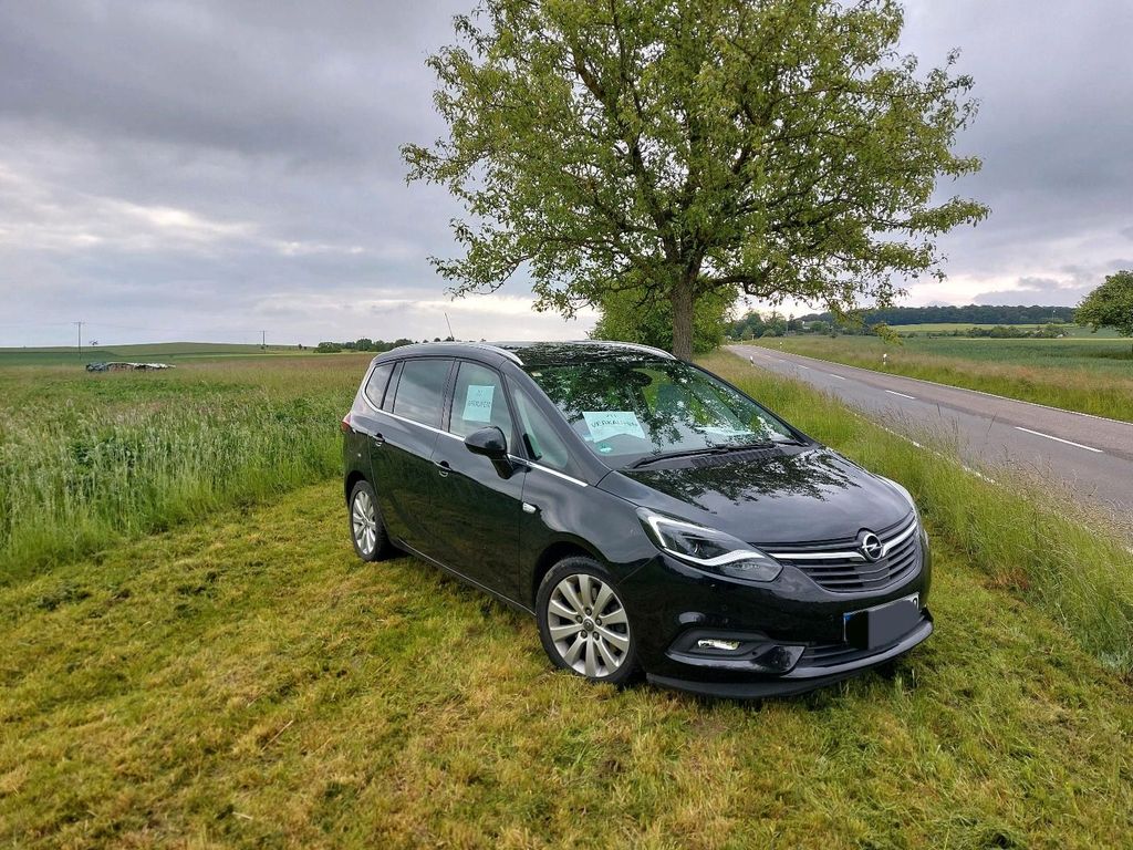 Image of Opel Zafira Tourer