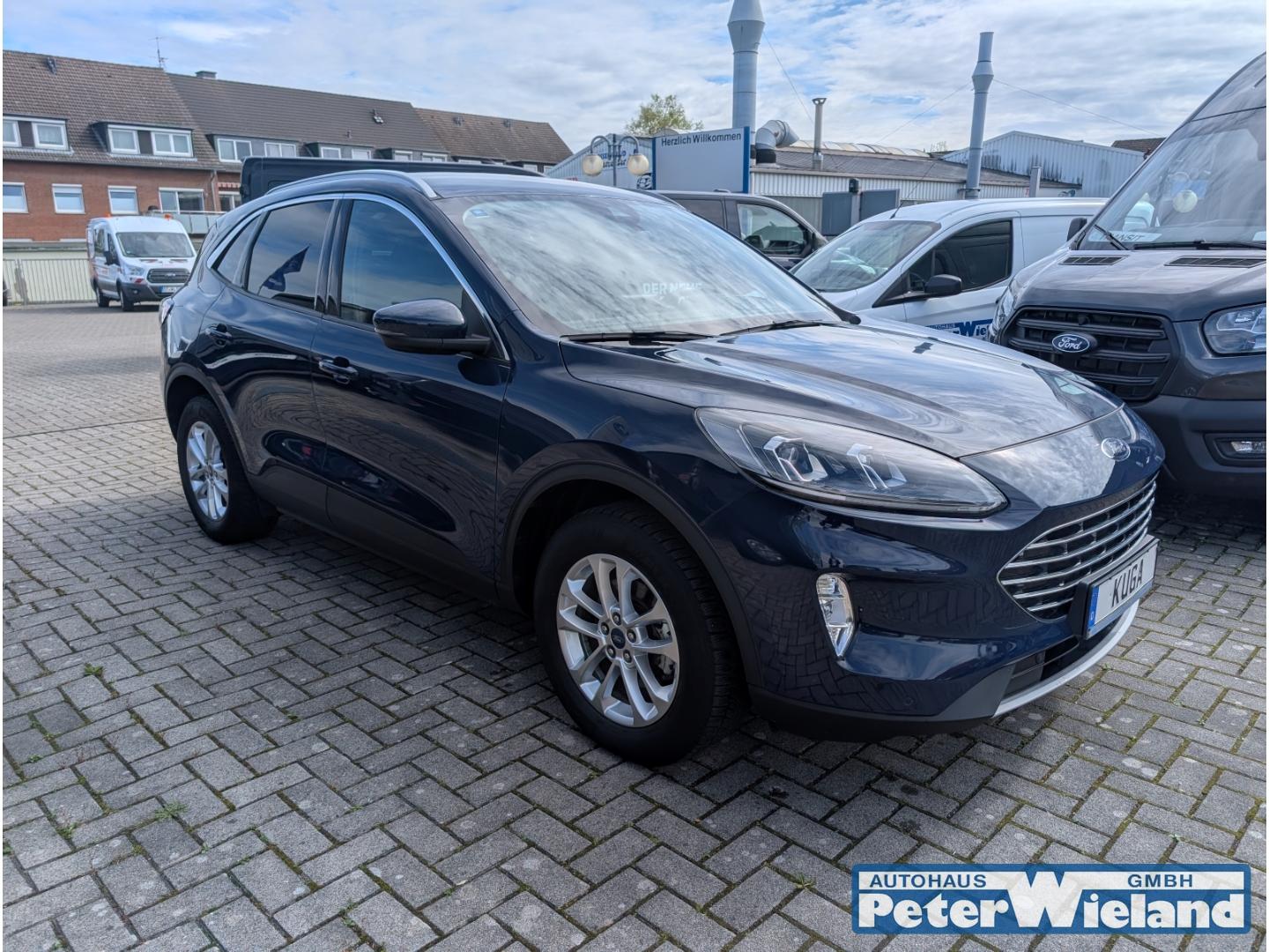 Ford Kuga Plug-In Hybrid Titanium HUD Navi Soundsyste