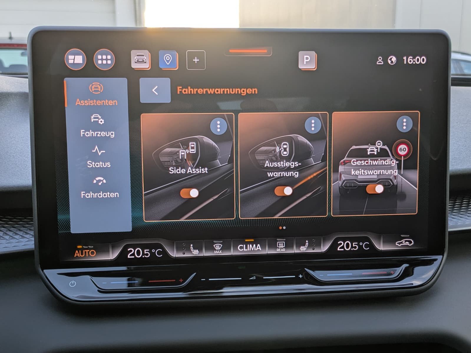 Fahrzeugabbildung CUPRA Terramar 1.5 eTSI 360°HUD*MATRIX*PANO*DCC*20"