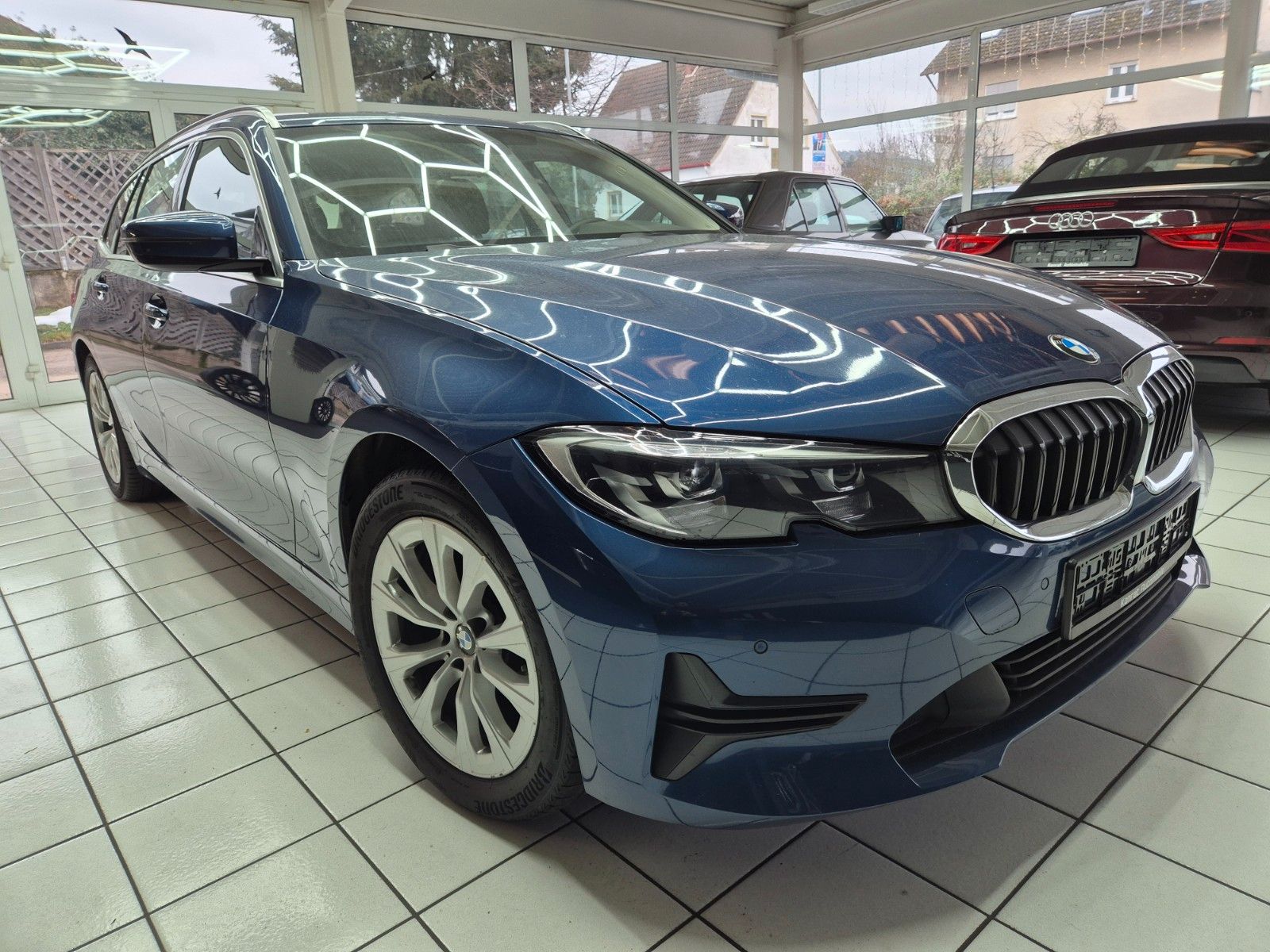 BMW 318 3 Touring 318 d Advantage LED~Navi