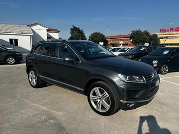 Volkswagen Touareg - 3