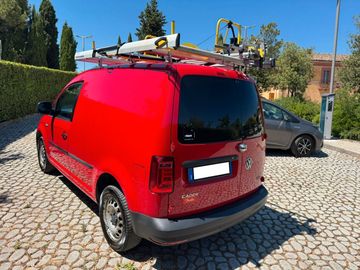 Volkswagen Caddy - 9