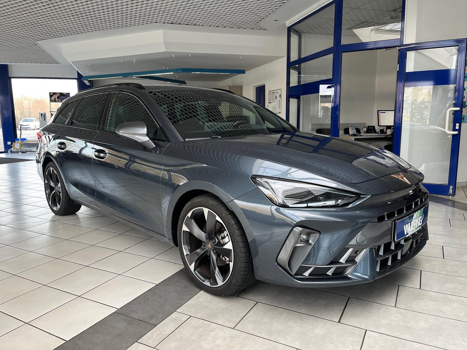 Cupra Leon ST 1.5 eTSI DSG Edge,EasyOpen,FullLink