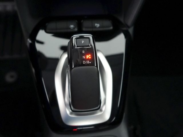 Corsa-e F EDITION 50kWH AT+LED LICHT+RÜCKFAHRKAM