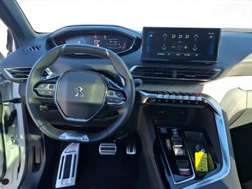 Peugeot 3008 GT 1.2 136 Kam.+KeyLess+LED+Navi+Pano+SD
