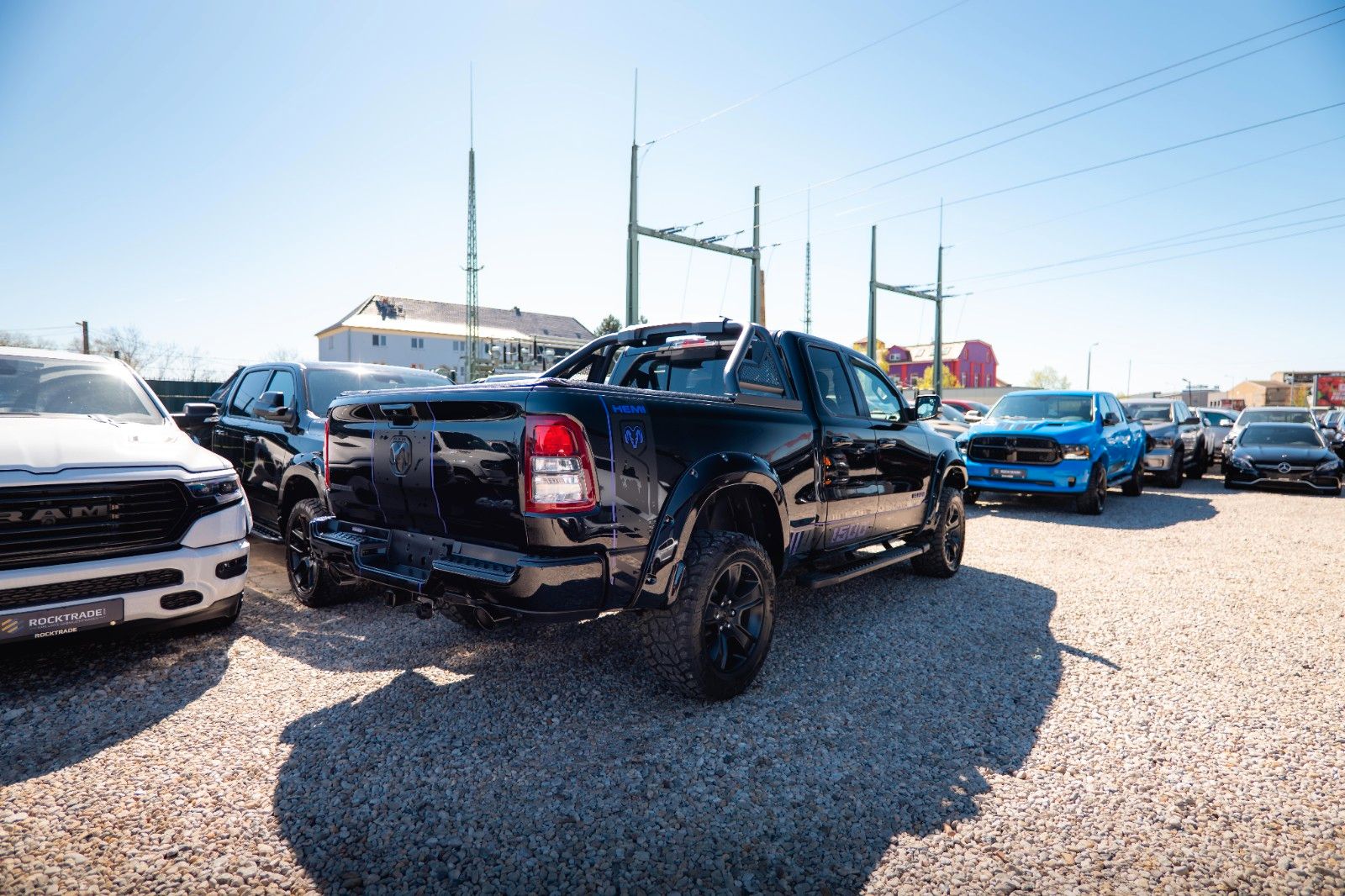 Fahrzeugabbildung Dodge RAM 5.7 V8 HEMI 4x4 LIMITED NightOffroad LONGBED