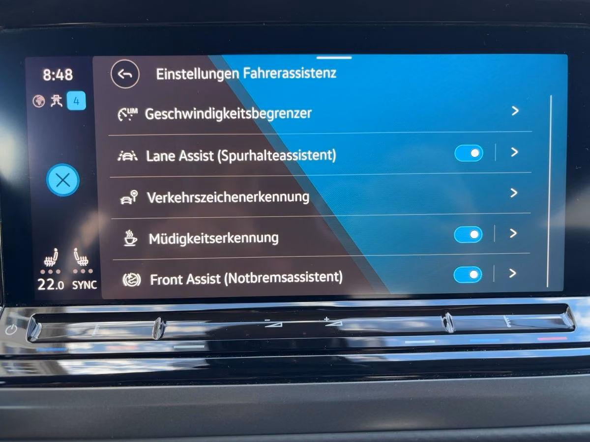 Volkswagen T7 Multivan LANG 2,0 TDI LED CLIMATRONIC PDC SHZ