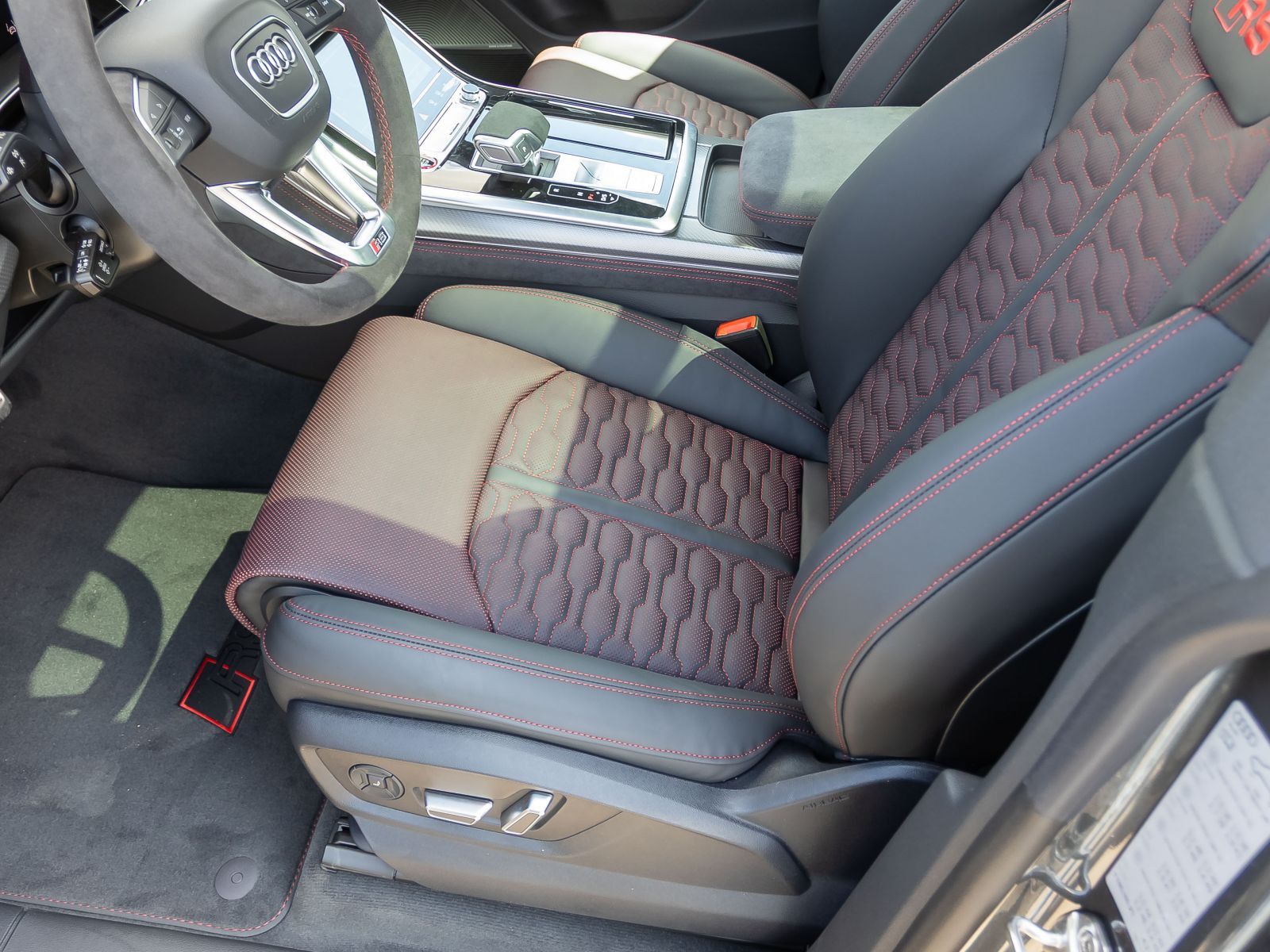 Audi RSQ8 - Bild 12