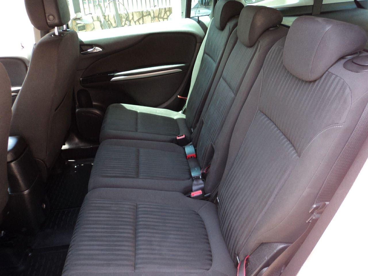 Opel Zafira tourer 2014 — photo 13